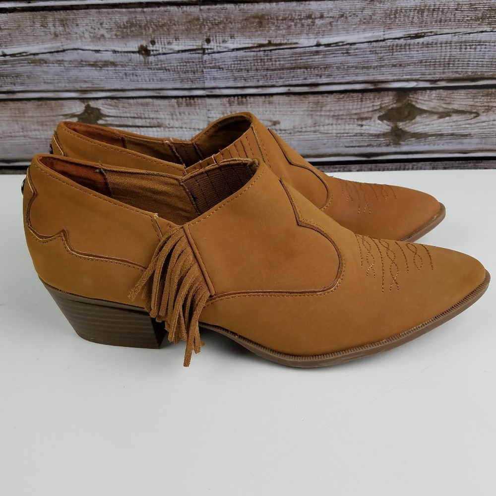 Circus by Sam Edelman low boots with fringe heel